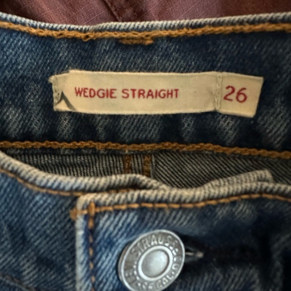 Levi's Premium Wedgie Straight Rigid Jeans, size 26 - Picture 6 of 8
